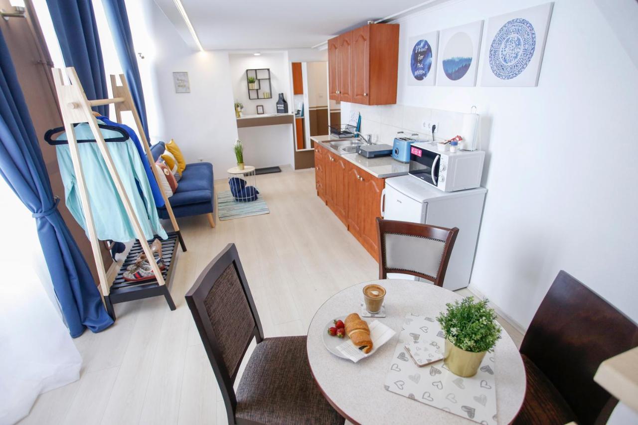 Urania Apartmanhaz Eger Exterior photo